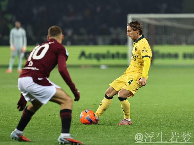 皇马后悔么?40岁魔笛仍不老!助米兰领跑意甲+连续10轮踢满全场 皇马后悔么?40岁魔笛仍不老!助米兰领跑意甲+连续10轮踢满全场